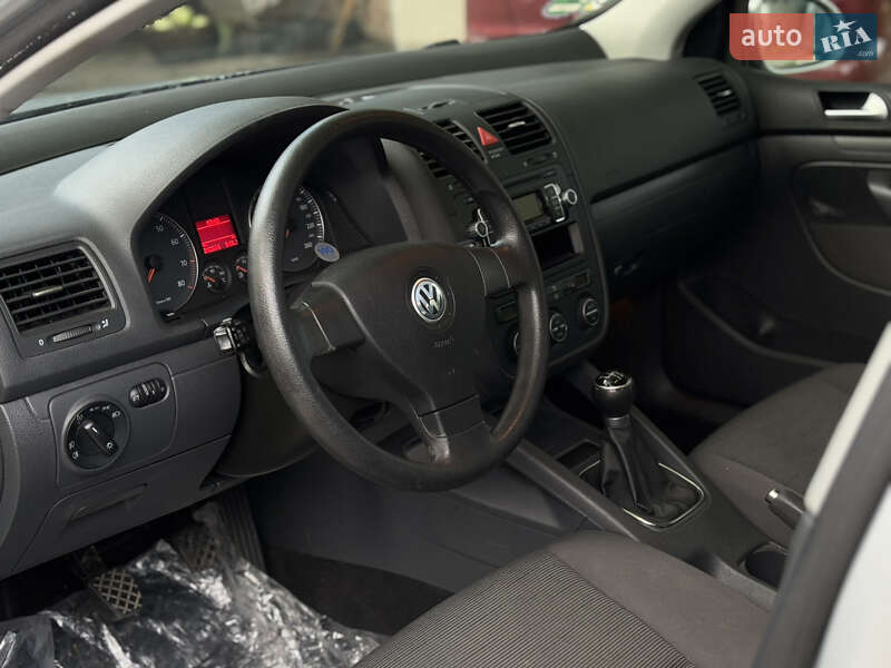 Volkswagen Golf 2009