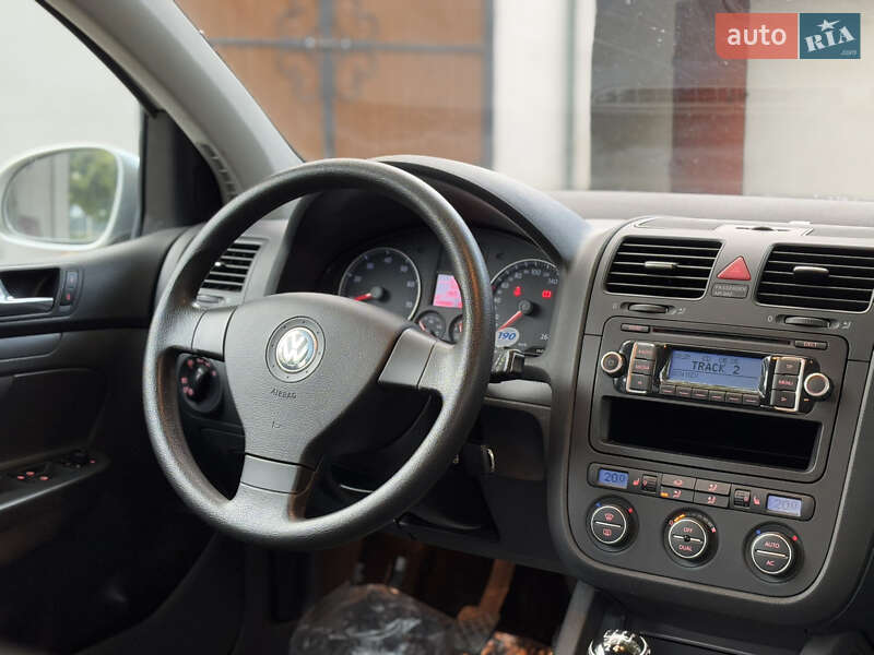 Volkswagen Golf 2009