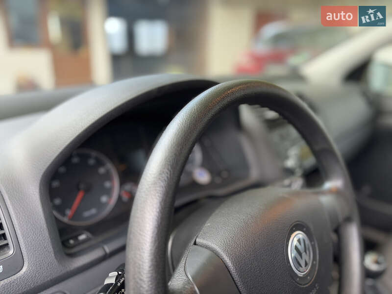 Volkswagen Golf 2009