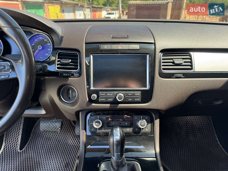 Volkswagen Touareg 2013