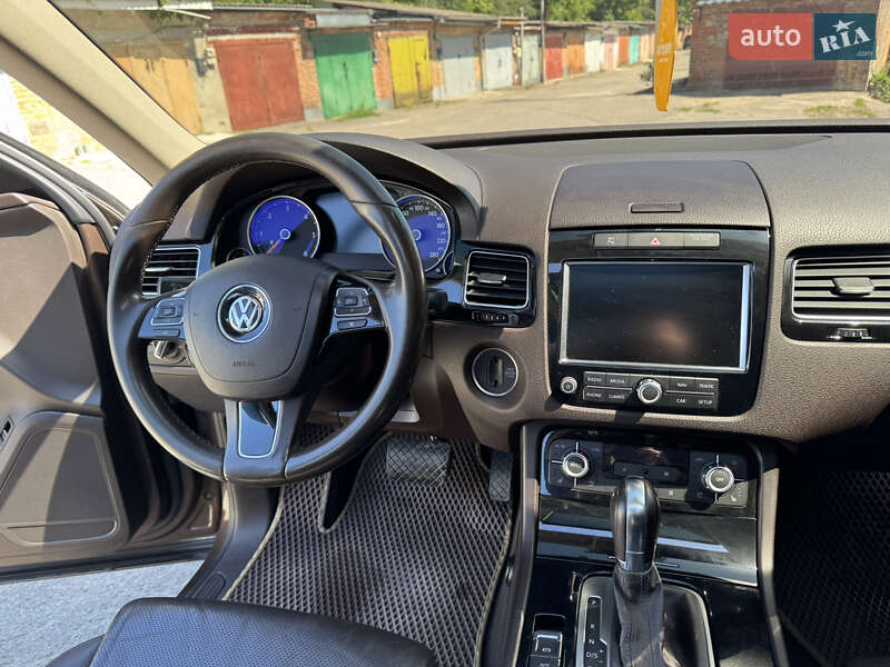 Volkswagen Touareg 2013