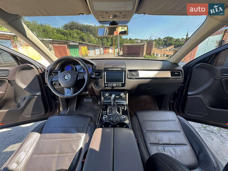 Volkswagen Touareg 2013