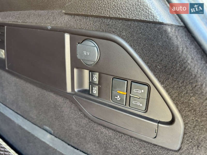 Volkswagen Touareg 2013