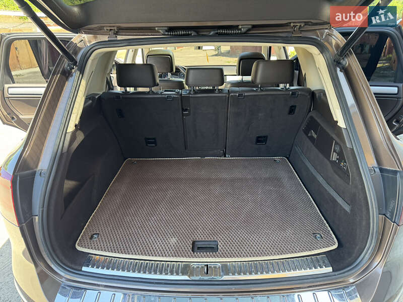 Volkswagen Touareg 2013