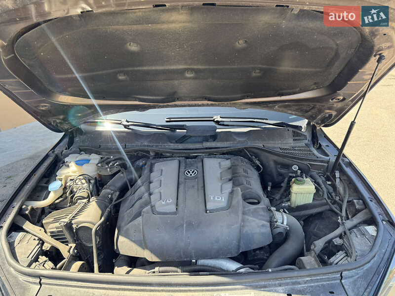 Volkswagen Touareg 2013