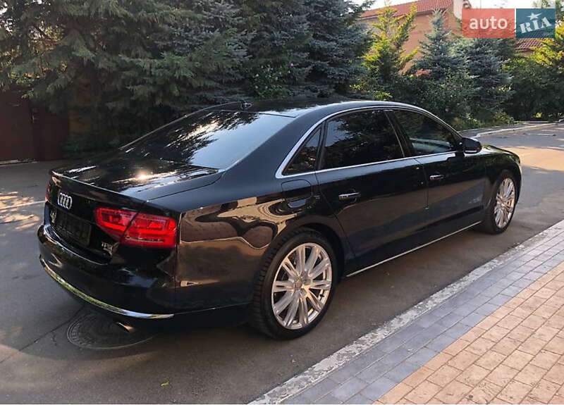 Audi A8 2011