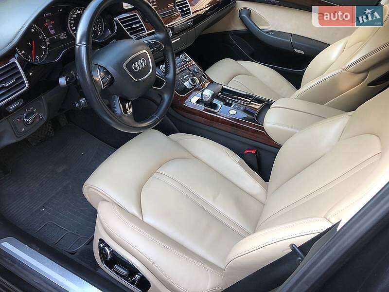 Audi A8 2011