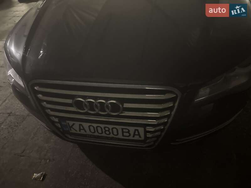 Audi A8 2011