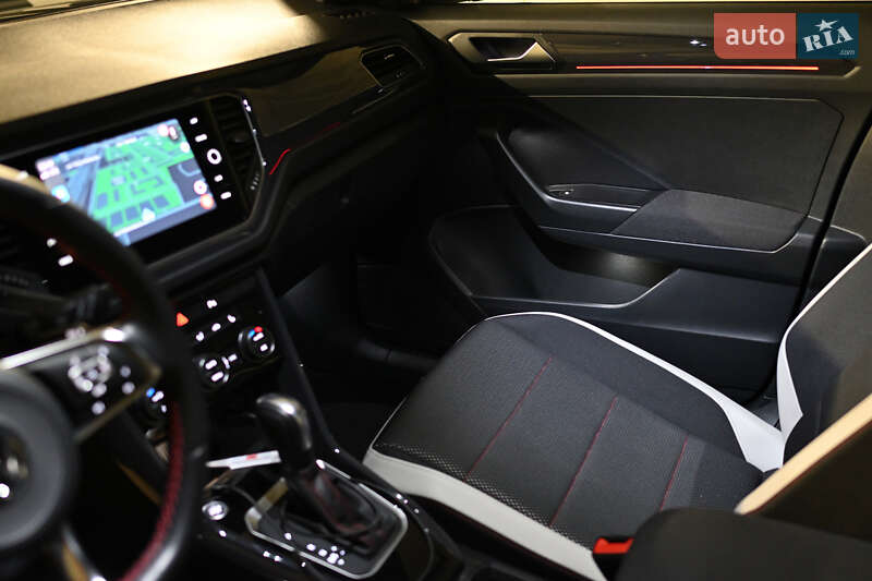 Volkswagen T-Roc 2019