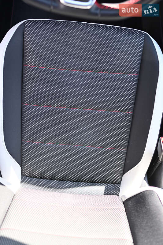 Volkswagen T-Roc 2019