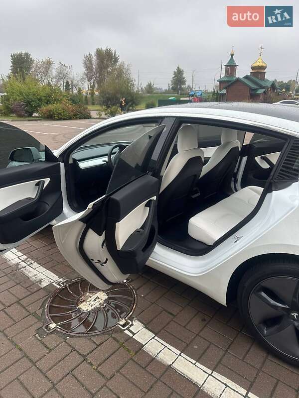 Tesla Model 3 2019