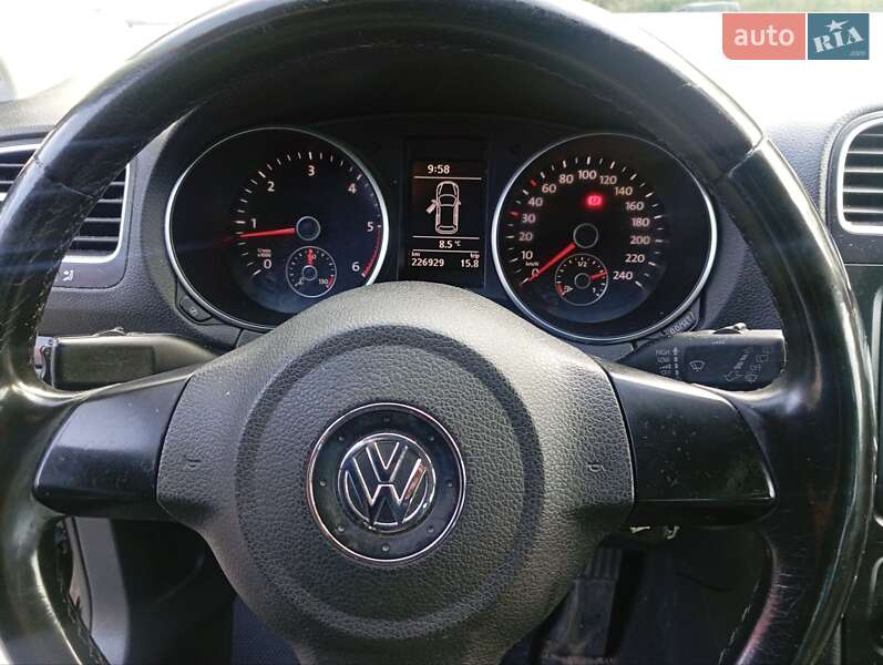 Volkswagen Golf 2010