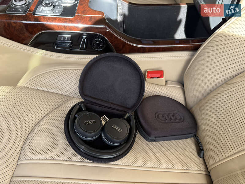 Audi-8