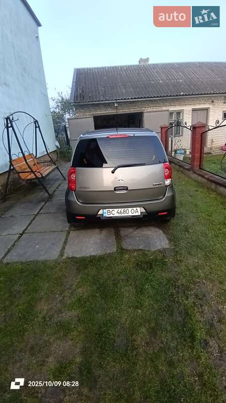 Mitsubishi Colt 2009