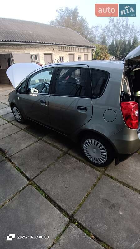 Mitsubishi Colt 2009