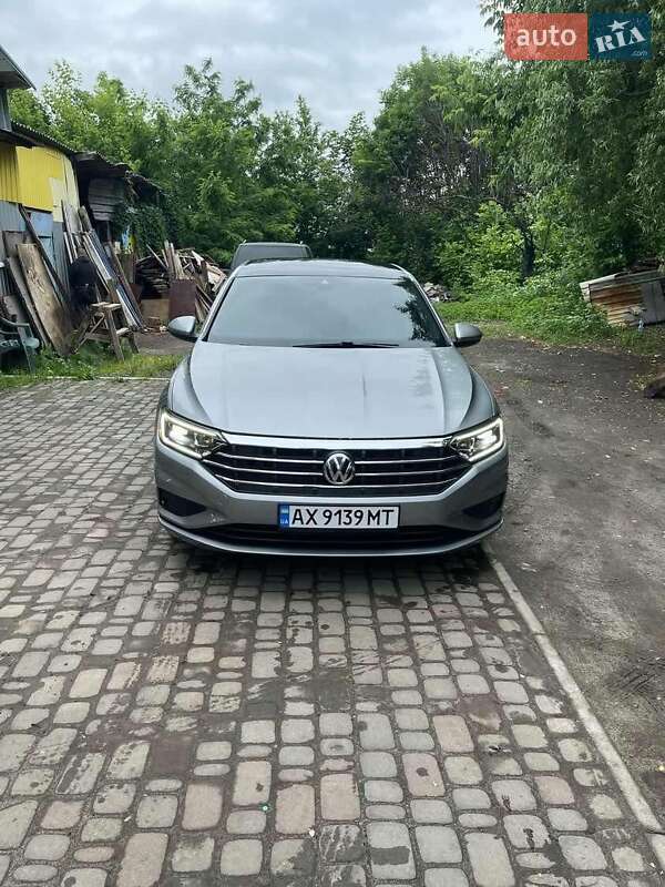 Volkswagen Jetta 2020