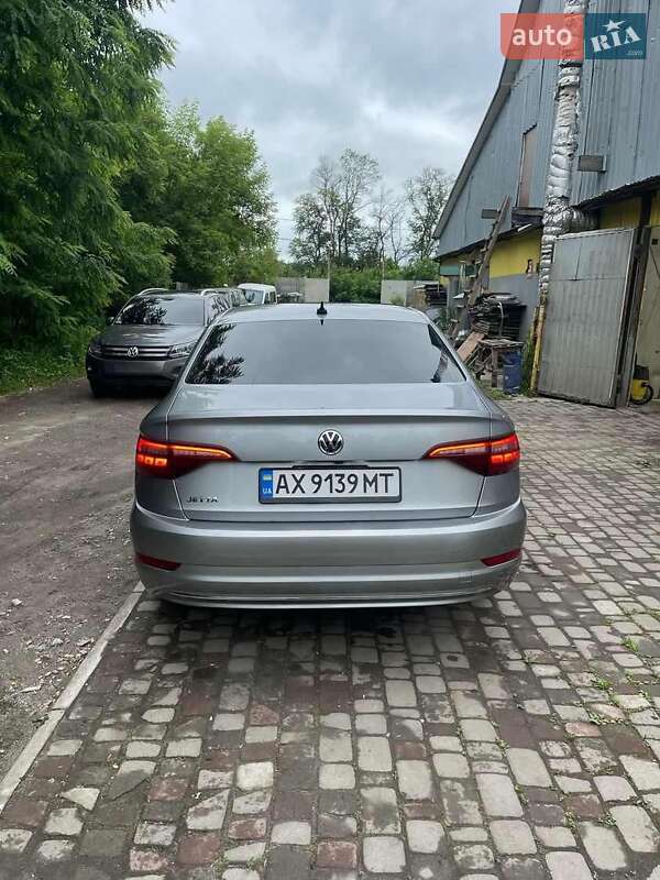 Volkswagen Jetta 2020