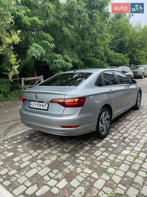 Volkswagen Jetta 2020