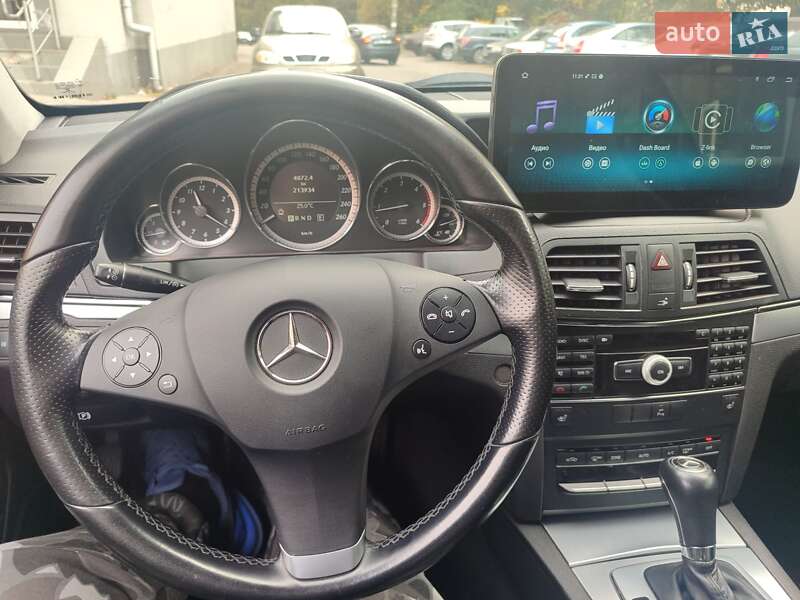 Mercedes-Benz E-Class 2011