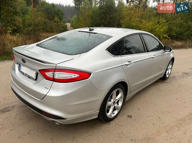 Ford Fusion 2015