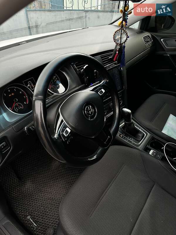 Volkswagen Golf 2013