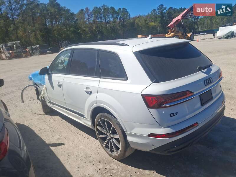 Audi Q7 2021