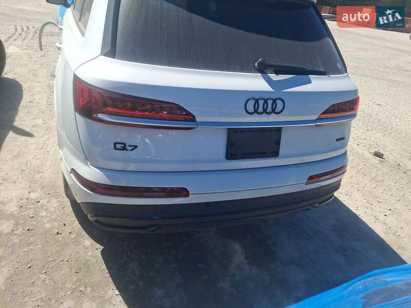 Audi Q7 2021