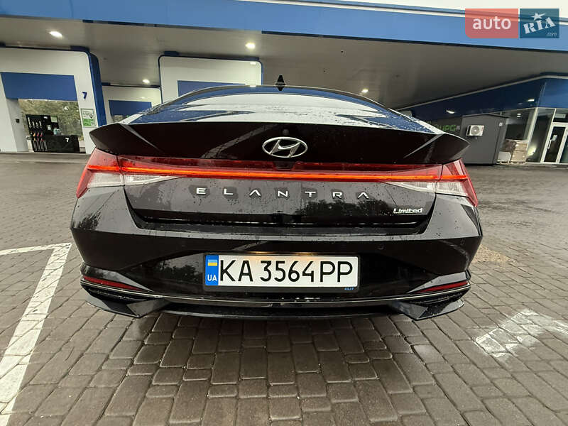 Hyundai Elantra 2020