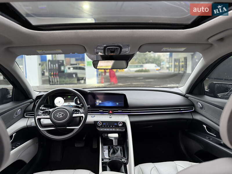 Hyundai Elantra 2020