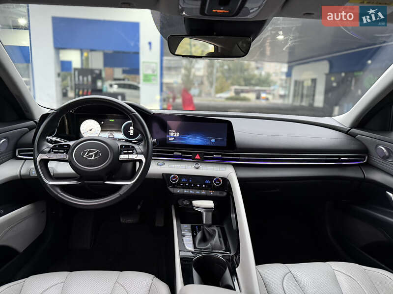 Hyundai Elantra 2020