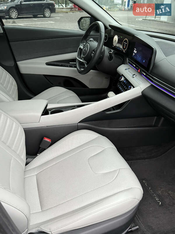 Hyundai Elantra 2020