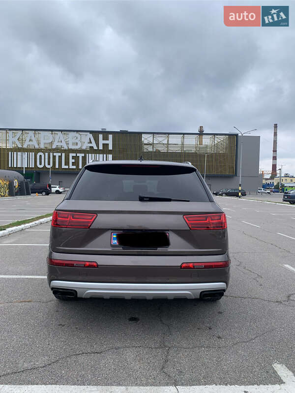 Audi Q7 2017