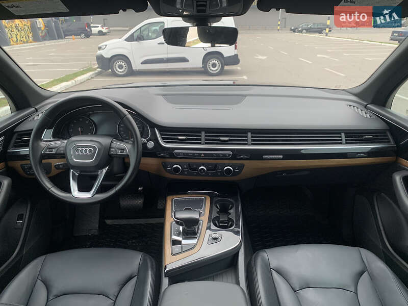 Audi Q7 2017