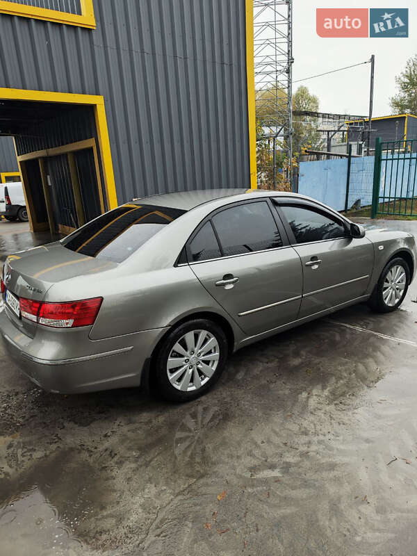 Hyundai Sonata 2008