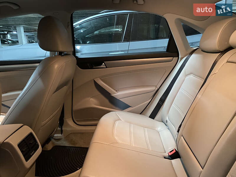 Volkswagen Passat 2014