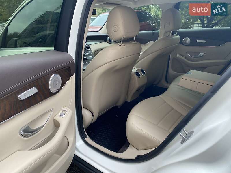 Mercedes-Benz GLC-Class 2020