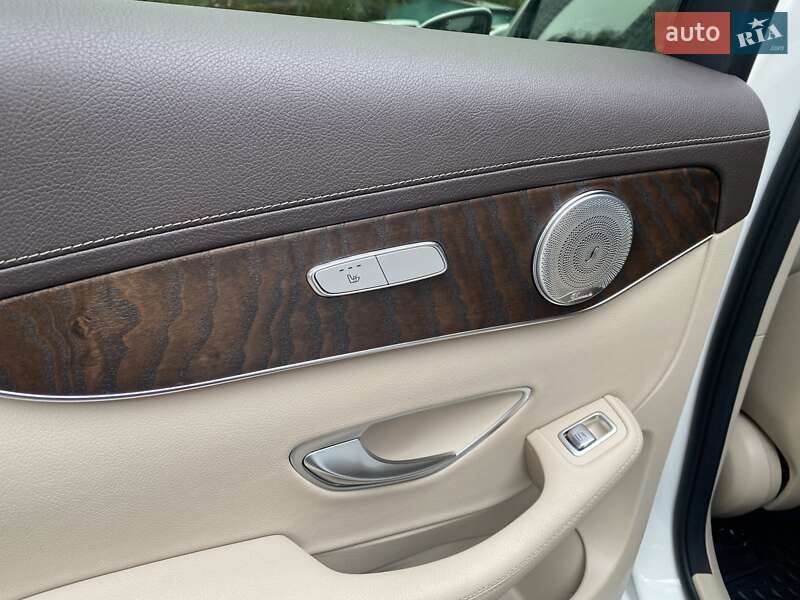 Mercedes-Benz GLC-Class 2020