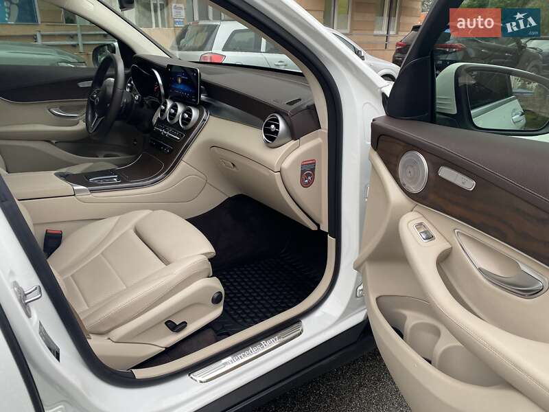 Mercedes-Benz GLC-Class 2020