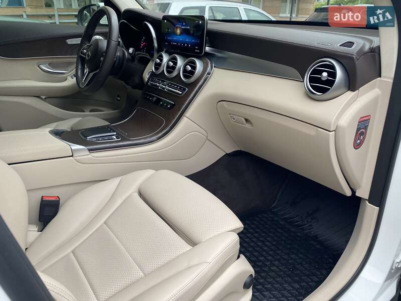 Mercedes-Benz GLC-Class 2020