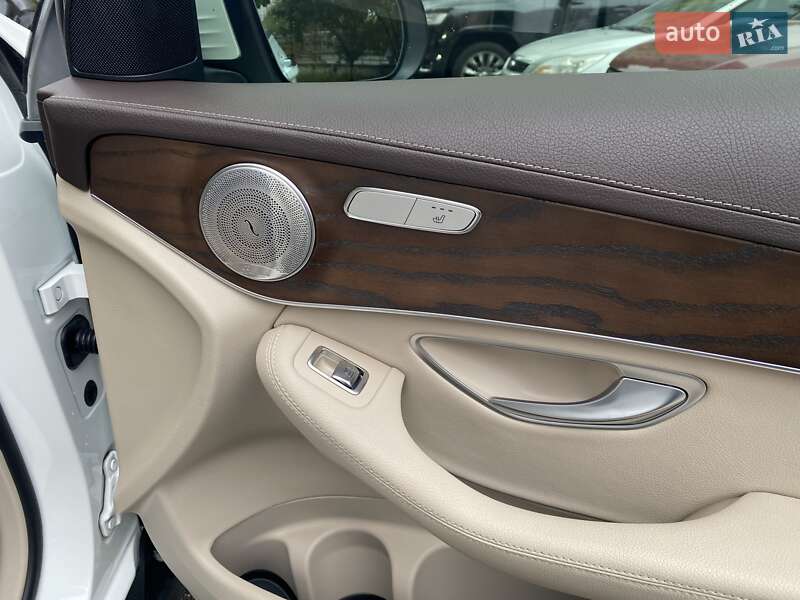 Mercedes-Benz GLC-Class 2020