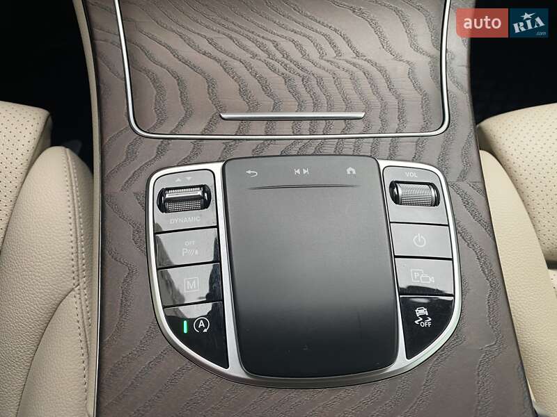 Mercedes-Benz GLC-Class 2020