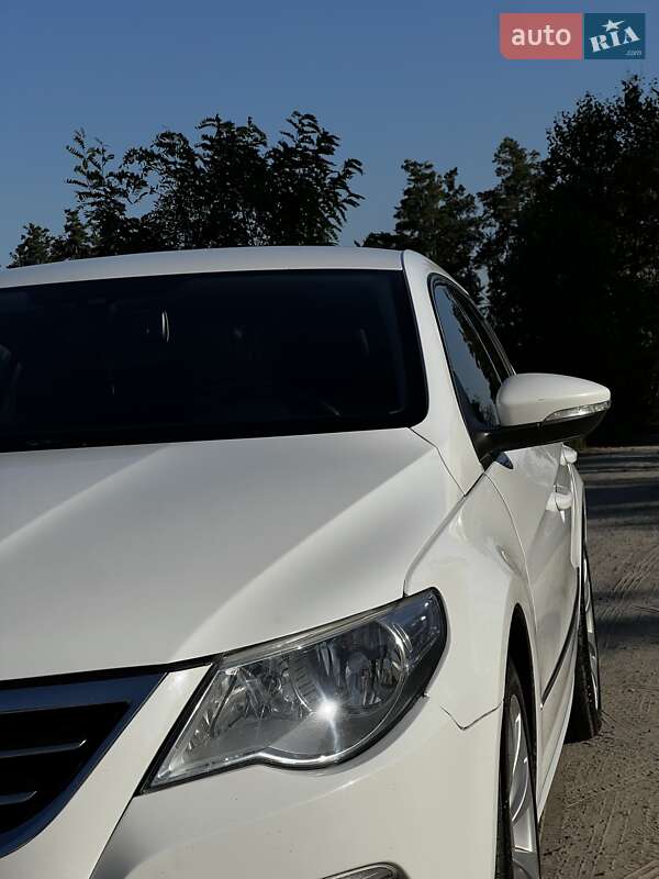 Volkswagen CC / Passat CC 2011