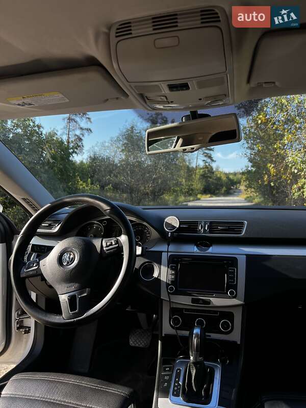 Volkswagen CC / Passat CC 2011