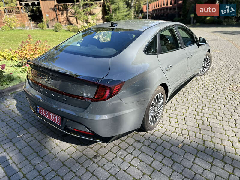 Hyundai Sonata 2022
