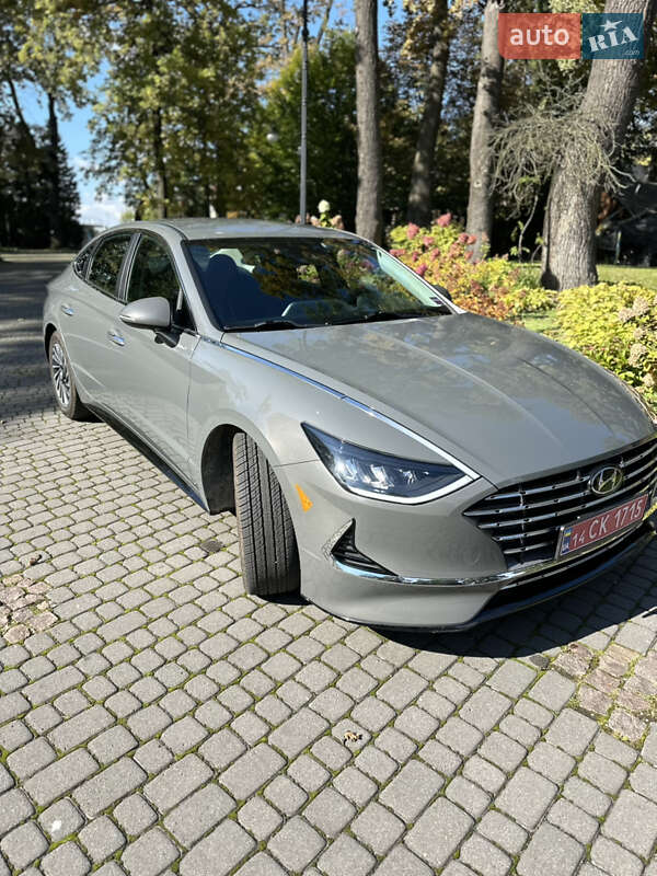 Hyundai Sonata 2022