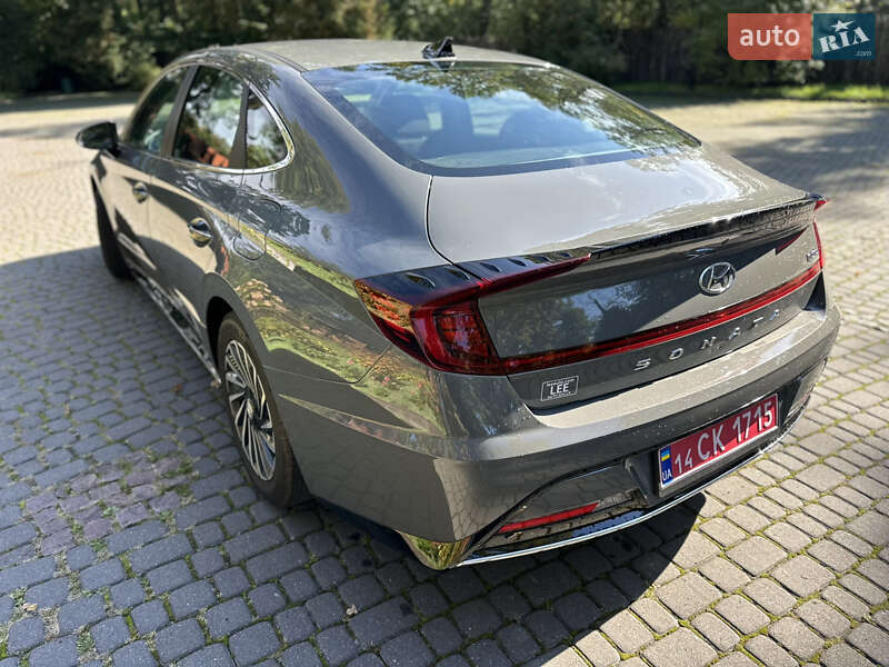 Hyundai Sonata 2022