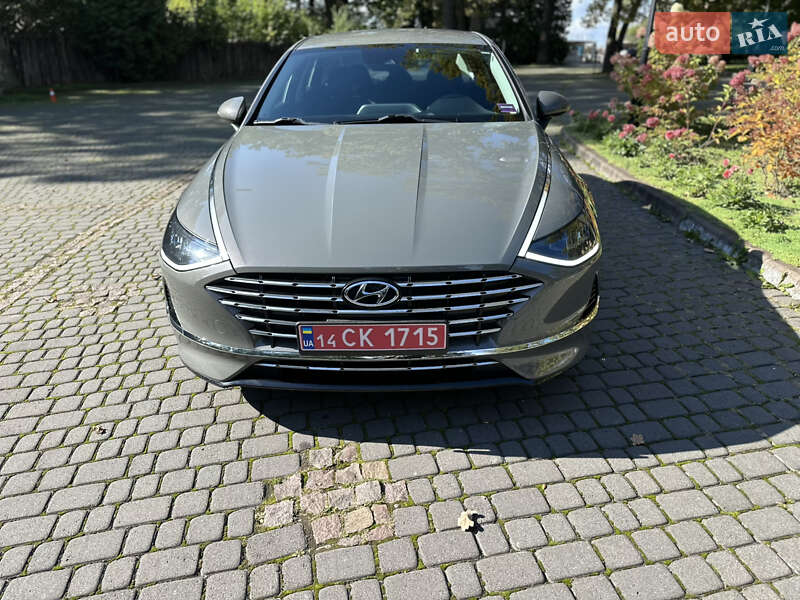 Hyundai Sonata 2022