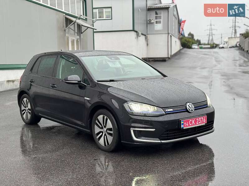 Volkswagen e-Golf 2015