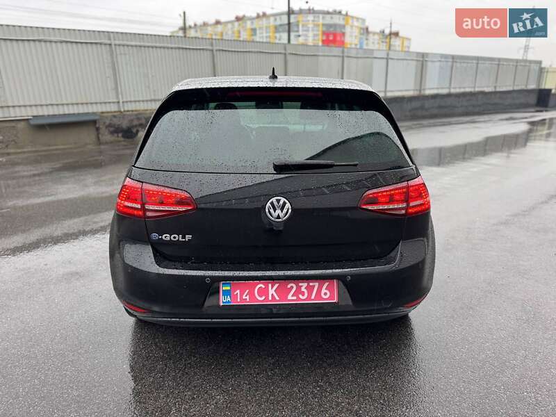 Volkswagen e-Golf 2015