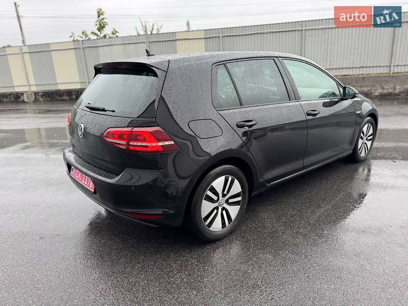 Volkswagen e-Golf 2015